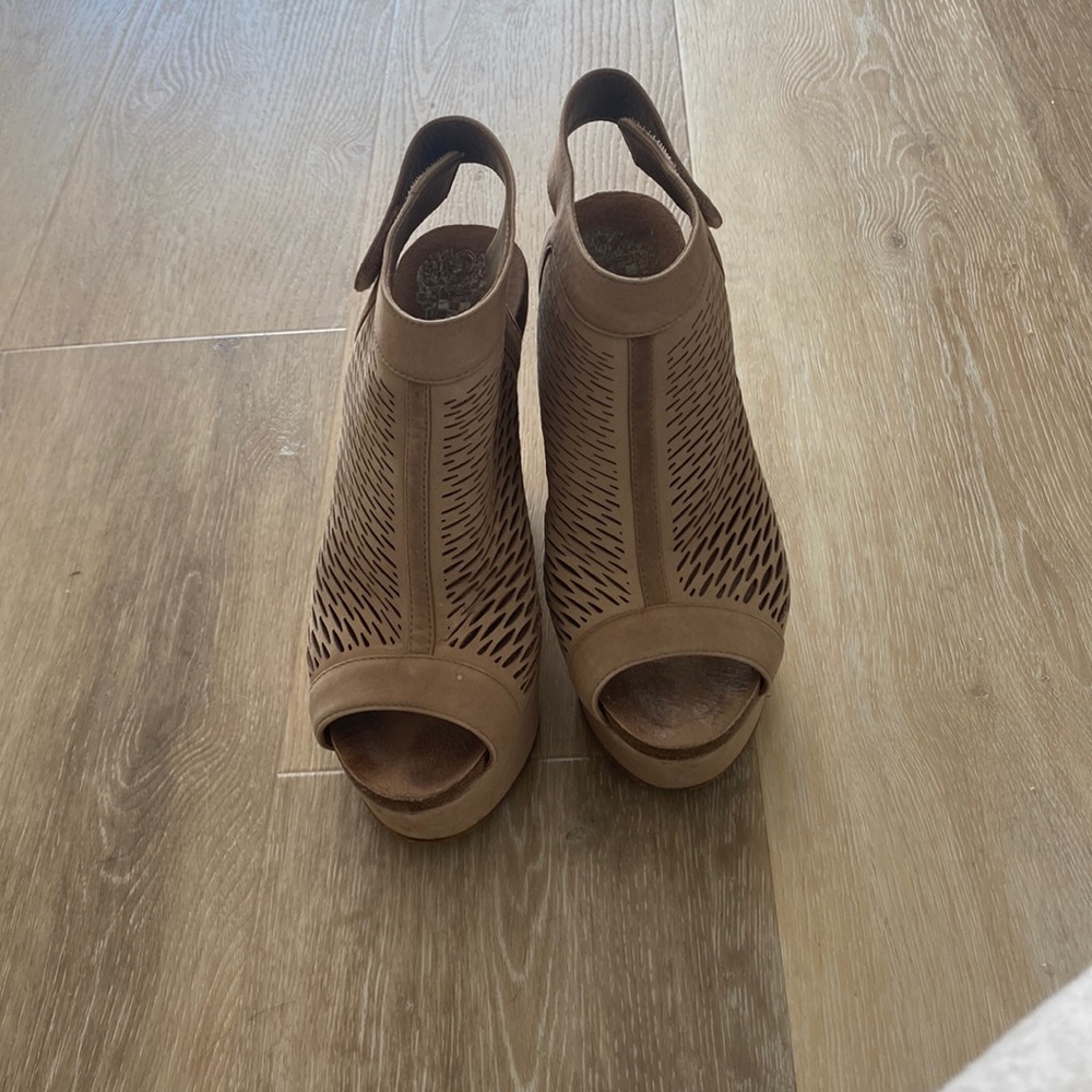 Vince Camuto Wedges